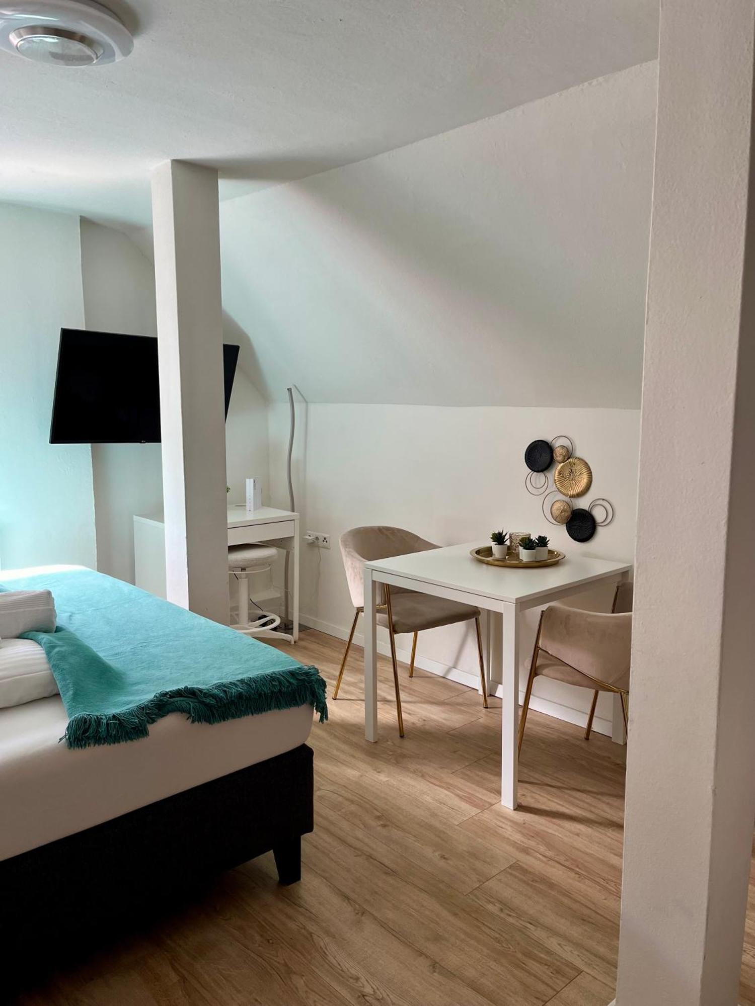 Flores City Center Studio - Easy Self-Check-In Graz Ngoại thất bức ảnh